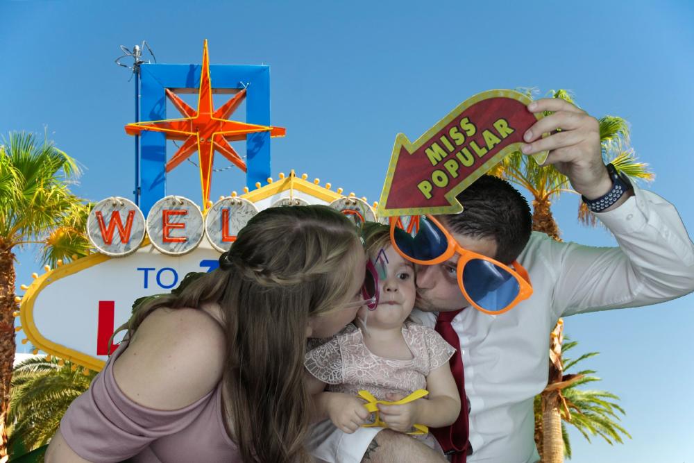 Ash and Lauren's wedding  | View more photos from the event at gallery.myphotoboothexperience.co.uk/u/MyPhotoBoothExperienceLtd/Ash-and-Laurens-wedding